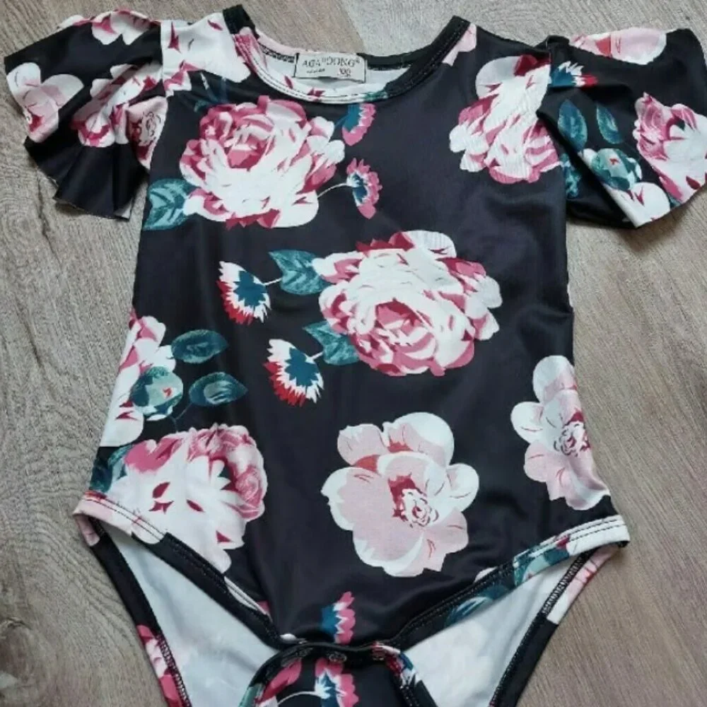 *Floral Black Ruffle Flutter Short Sleeve Boho Bodysuit Size 3T Bohemian Hippie